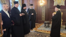 Δώρα από αντιπροσωπεία του Επιφάνιου Ντουμένκο στον Πατριάρχη Βαρθολομαίο