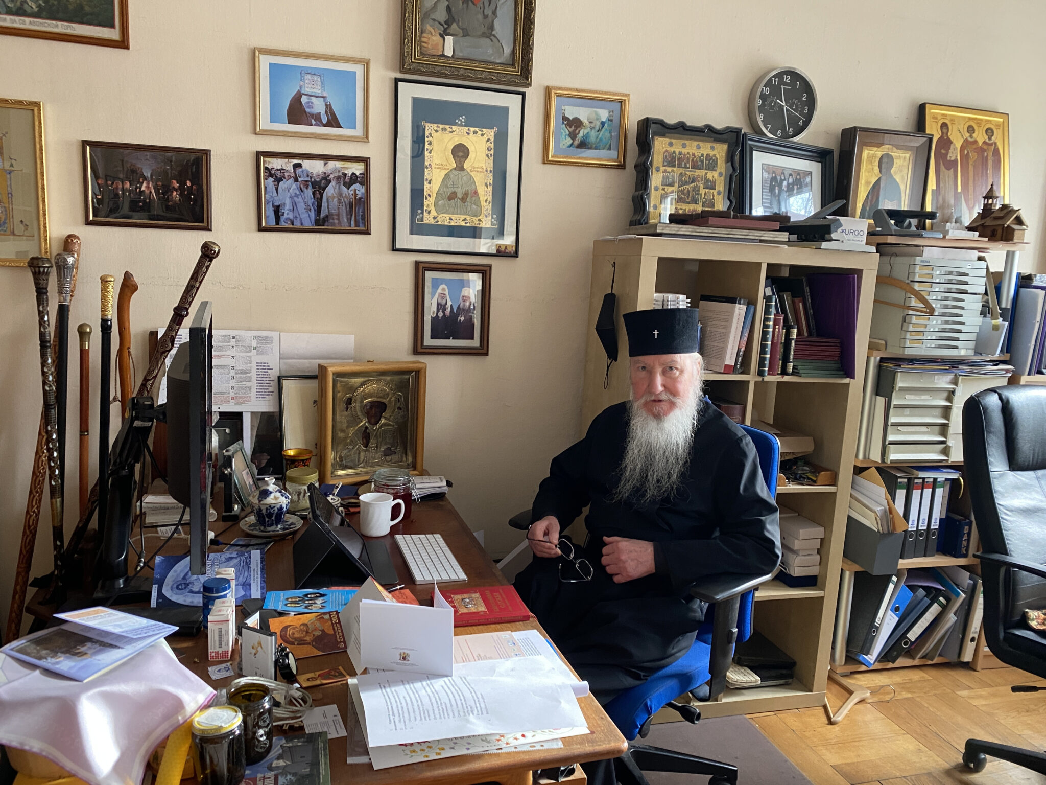 &Beta;&epsilon;&rho;&omicron;&lambda;ί&nu;&omicron;&upsilon;_&Mu;ά&rho;&kappa;&omicron;&sigmaf;_&sigma;&tau;&omicron;_&gamma;&rho;&alpha;&phi;&epsilon;ί&omicron;.jpg (569 KB)