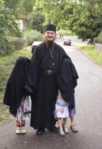 7 σφαίρες στον πατέρα Δανιήλ Σύσοεφ - μια φωτογραφία 2